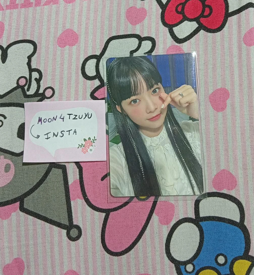 LE SSERAFIM Hong Eunchae LE SSERAFIM - Hong Eunchae - FEARLESS (Japanese Ver.) Album merch trading card listing photo 1