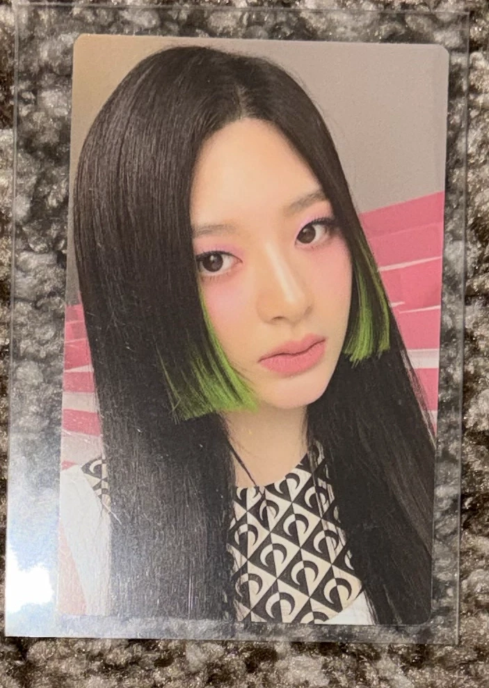 STAYC Seeun STAYC - Seeun - STAYDOM Album album photocard listing photo 1