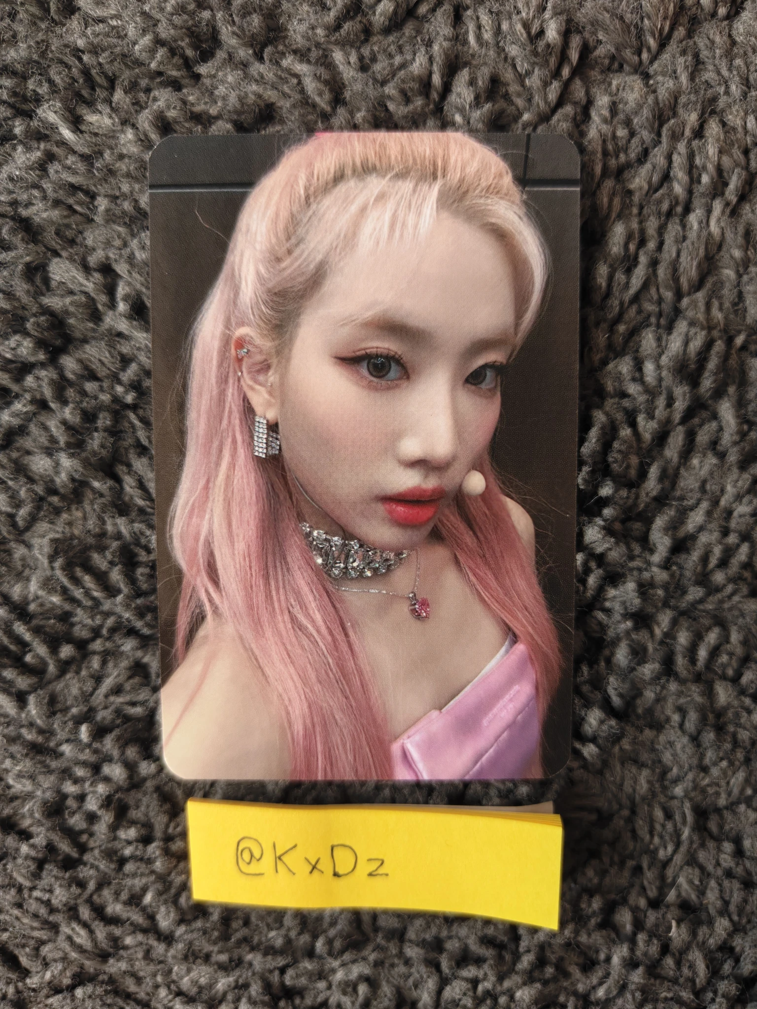 LOONA Kim Lip LOONA - Kim Lip - Flip That Album photocard holder merch photocard everline listing photo 1