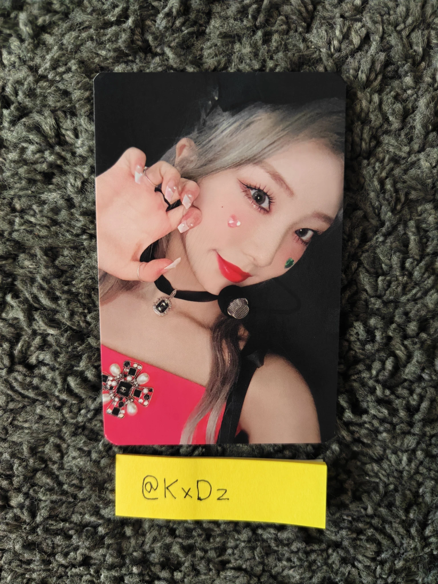 LOONA YeoJin LOONA - YeoJin - 2022 1st World Tour LOONATHEWORLD Event mymusictaste (mmt) trading card photocard set listing photo 1