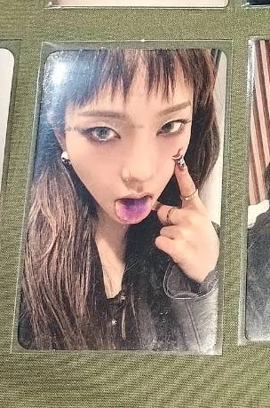 aespa Karina aespa - Karina - Rich Man Album energy version album photocard listing photo 1