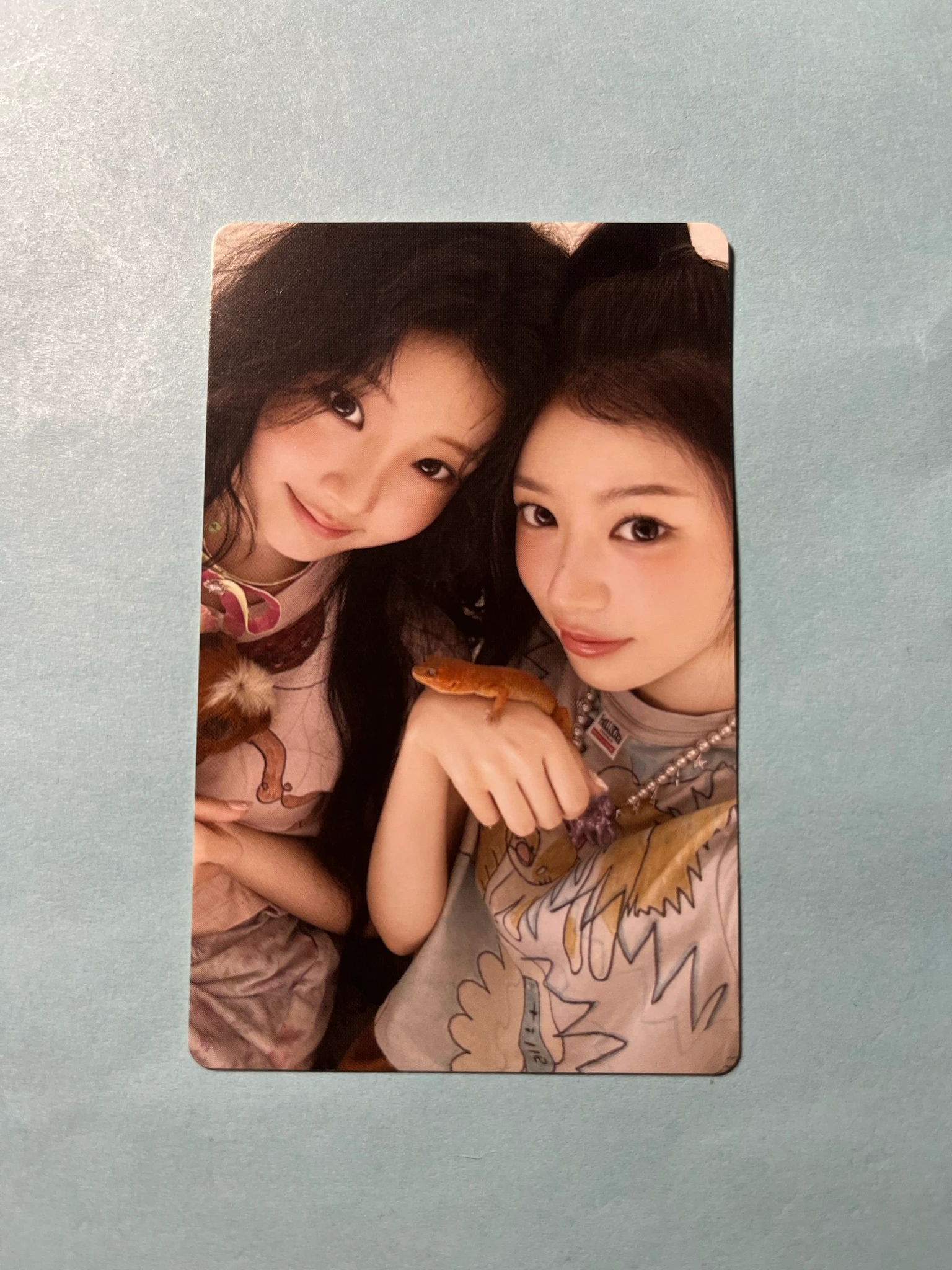 ILLIT ILLIT - Wonhee & Moka - MAMIHLAPINATAPAI Album album photocard weverse album version listing photo 1
