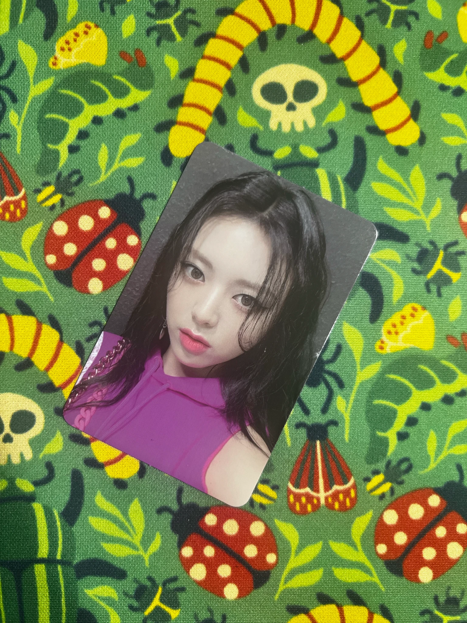 ITZY Yuna ITZY - Yuna - Crazy in Love Album album photocard special ver. jewel case listing photo 1