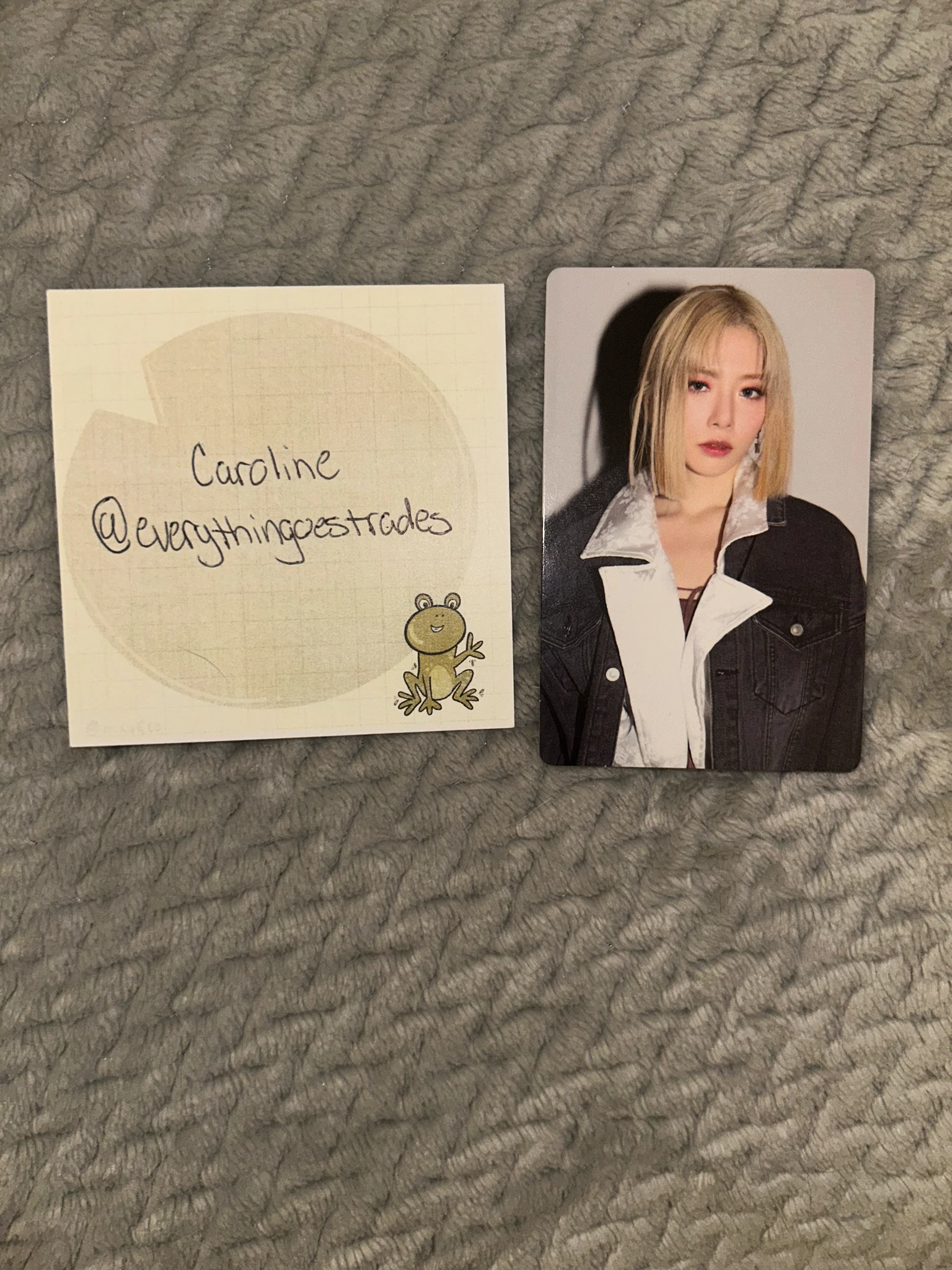 Dreamcatcher JiU Dreamcatcher - JiU - Apocalypse : Save Us Album A version V version E version album photocard korean album listing photo 1