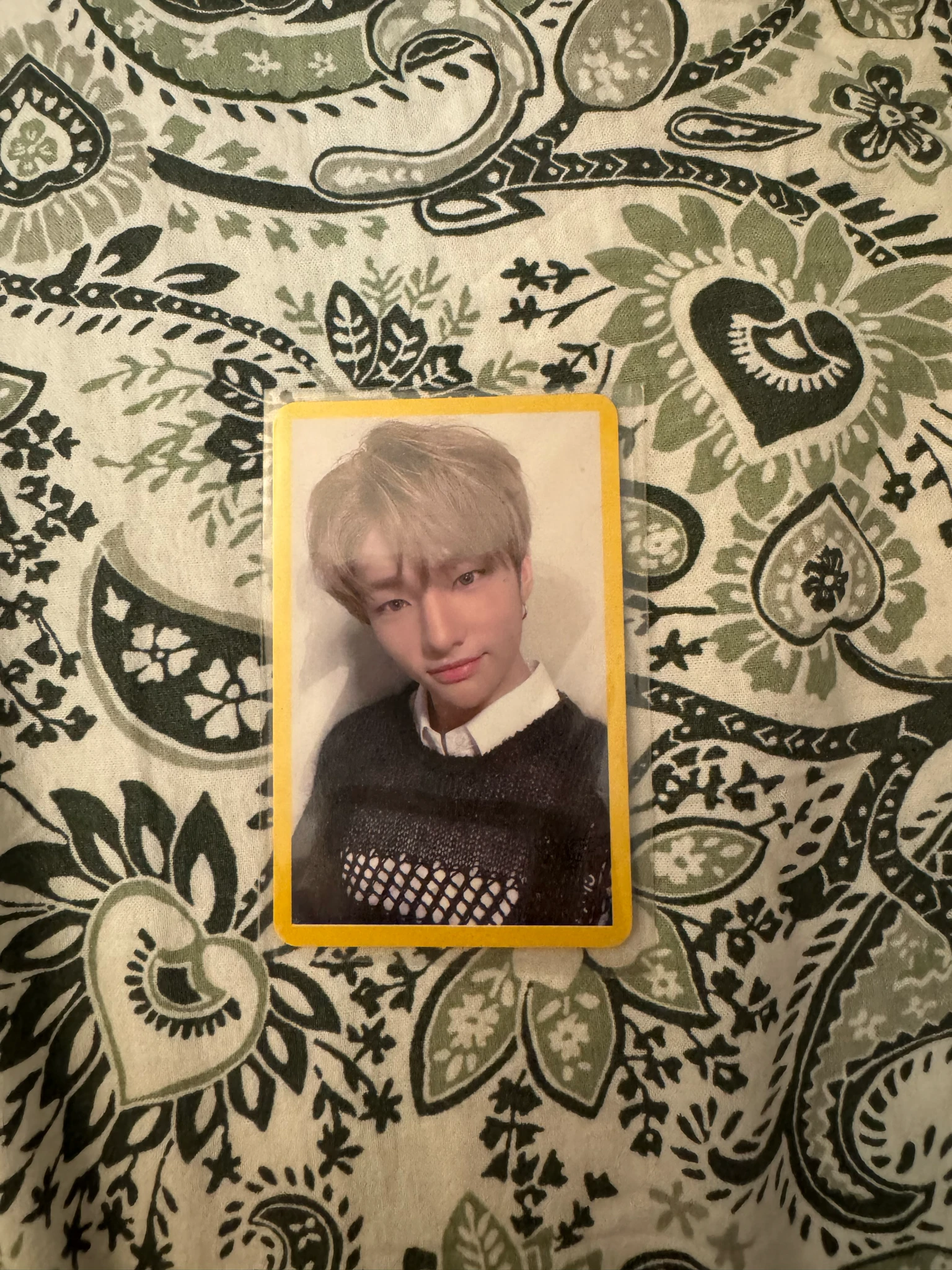 Stray Kids Hyunjin Stray Kids - Hyunjin - Clé 2: Yellow Wood Album album photocard yellow border ver. listing photo 1