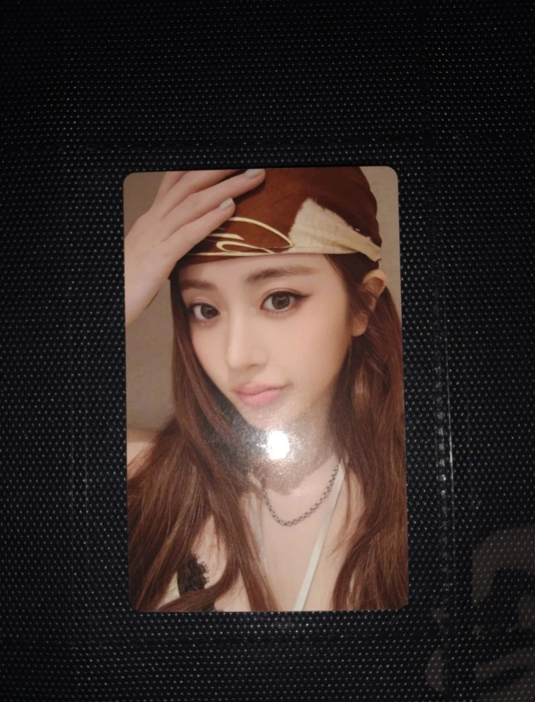 LE SSERAFIM Huh Yunjin LE SSERAFIM - Huh Yunjin - PUREFLOW pt.1 Album pob (pre-order benefit) album photocard listing photo 1