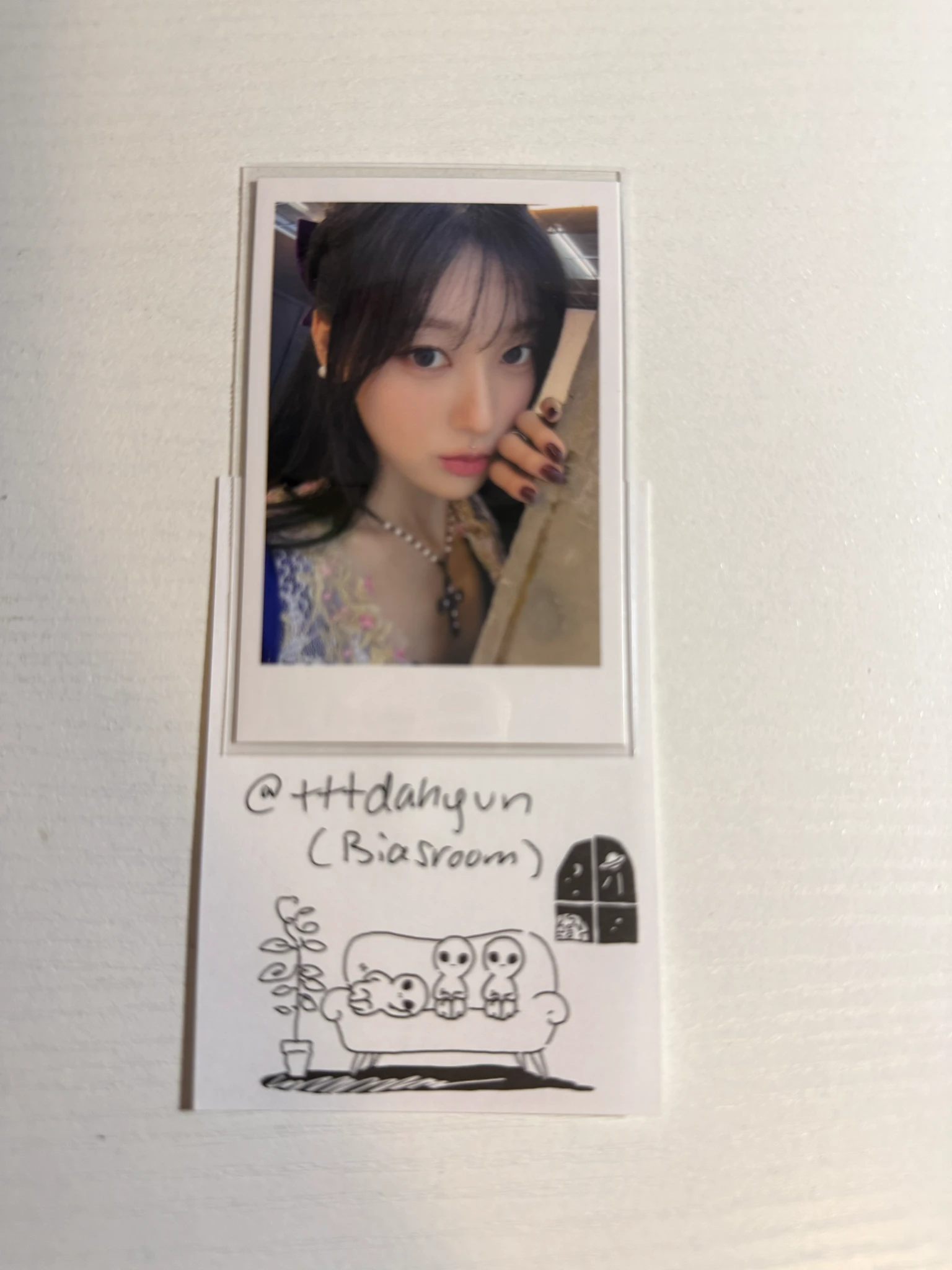 ARTMS Choerry ARTMS - Choerry - Club Icarus Album video call (fancall) jump up polaroid round 11 listing photo 1