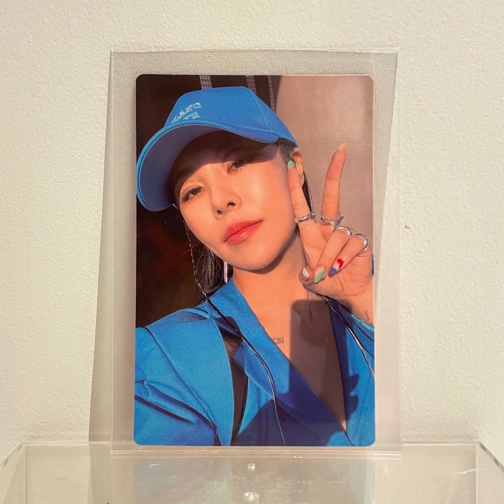 MAMAMOO Wheein MAMAMOO - Wheein - Redd Album album photocard solo album listing photo 1