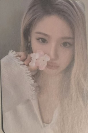 NMIXX Sullyoon NMIXX - Sullyoon - Fe3O4: FORWARD Album pop-up store 50k won benefit soundwave listing photo 1