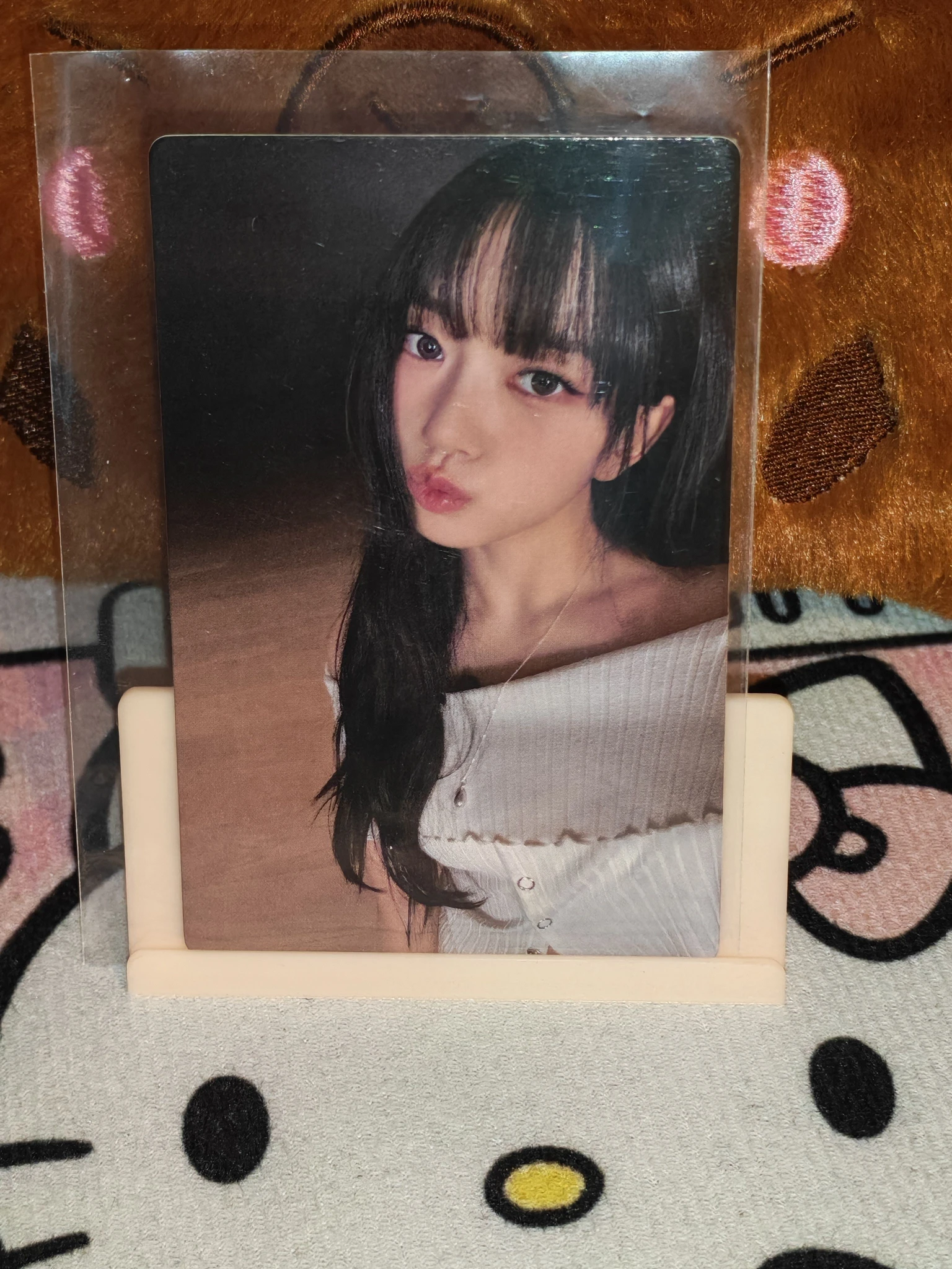 MEOVV Sooin MEOVV - Sooin - Official Lightstick Other pob (pre-order benefit) listing photo 1