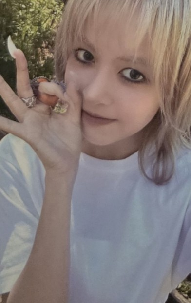 NMIXX Lily NMIXX - Lily - Fe3O4: BREAK Album album photocard nephelomancy ver. listing photo 1