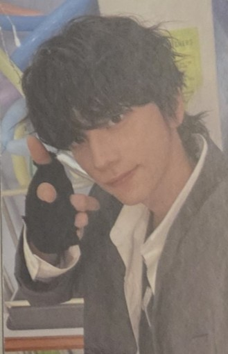 TWS Shinyu TWS - Shinyu - Last Bell Album album photocard standard version listing photo 1