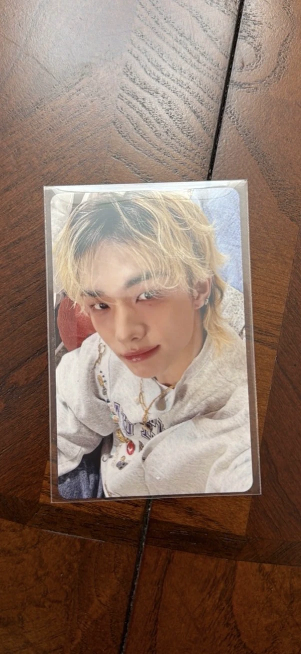 Stray Kids Hyunjin Stray Kids - Hyunjin - 6th Fanmeeting - STAY in Our Little House Event online pob (pre-order benefit) listing photo 1