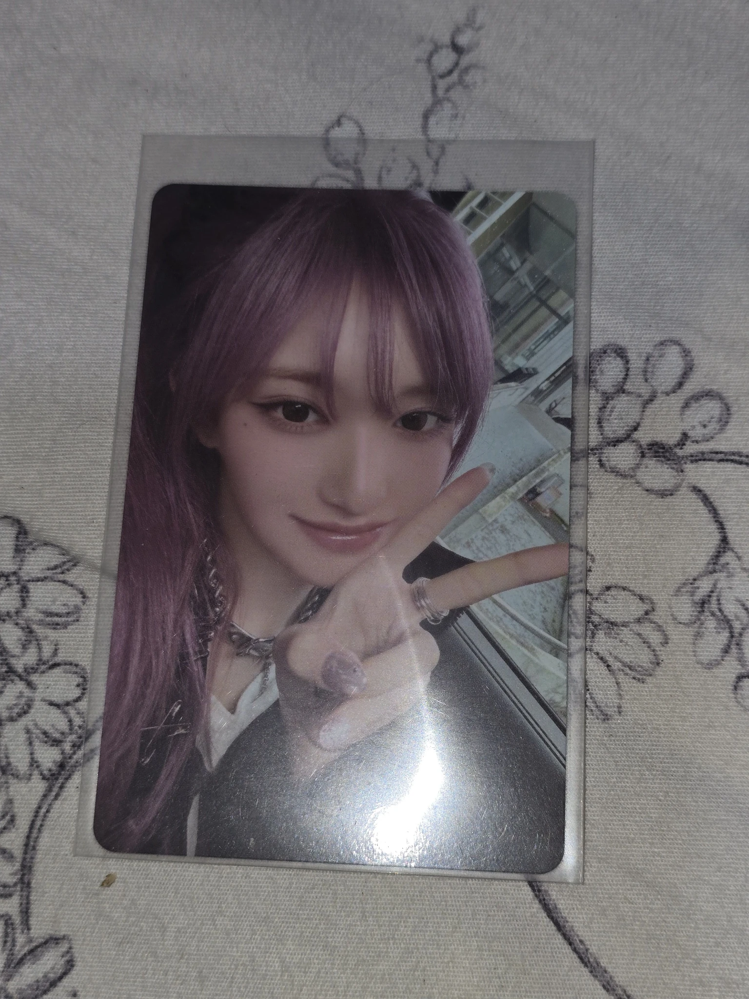 IVE Leeseo IVE - Leeseo - IVE EMPATHY Album album photocard and us version listing photo 1