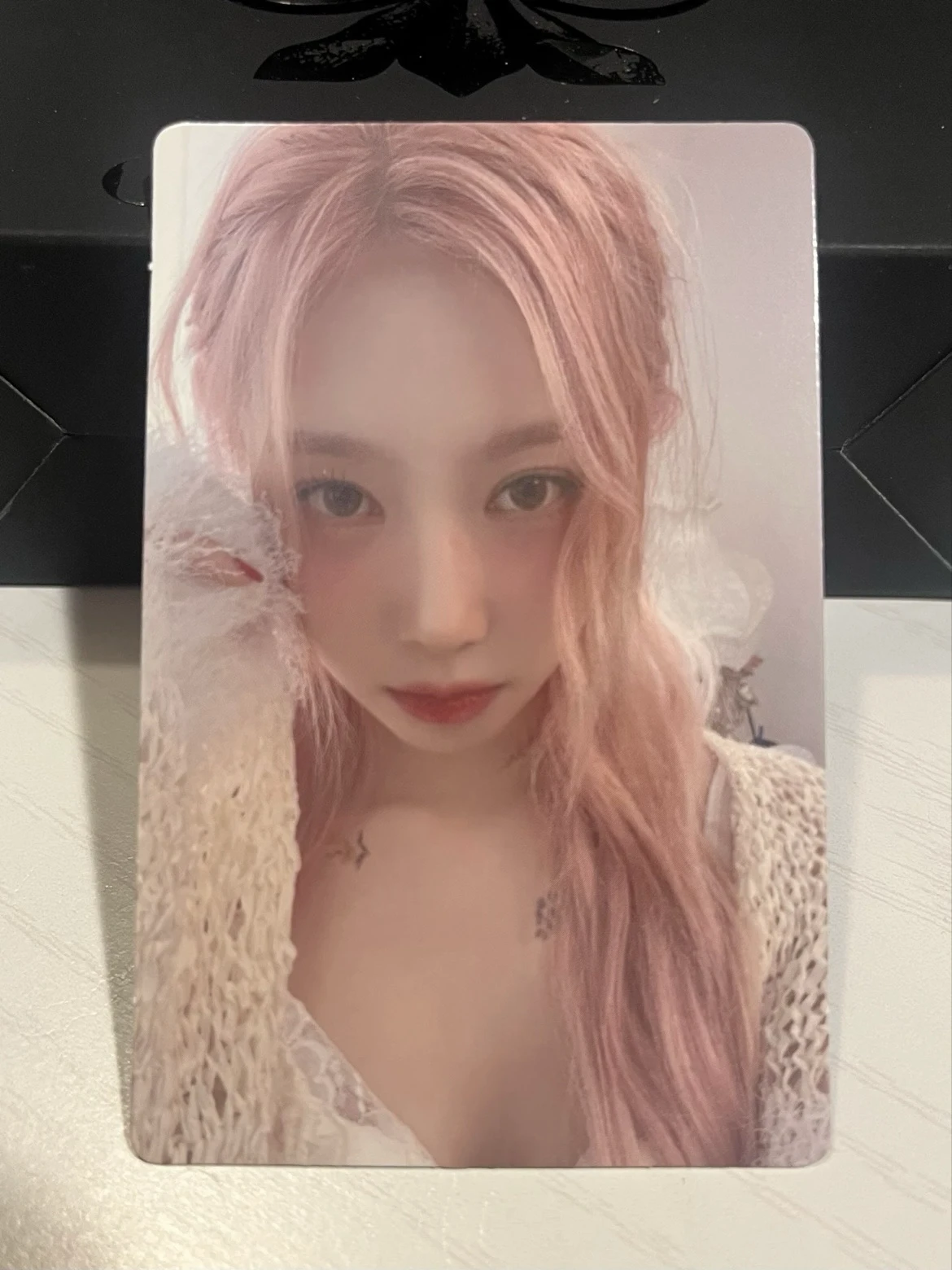 Dreamcatcher Handong Dreamcatcher - Handong - Apocalypse : From us Album purple back selfie photocard album photocard listing photo 1