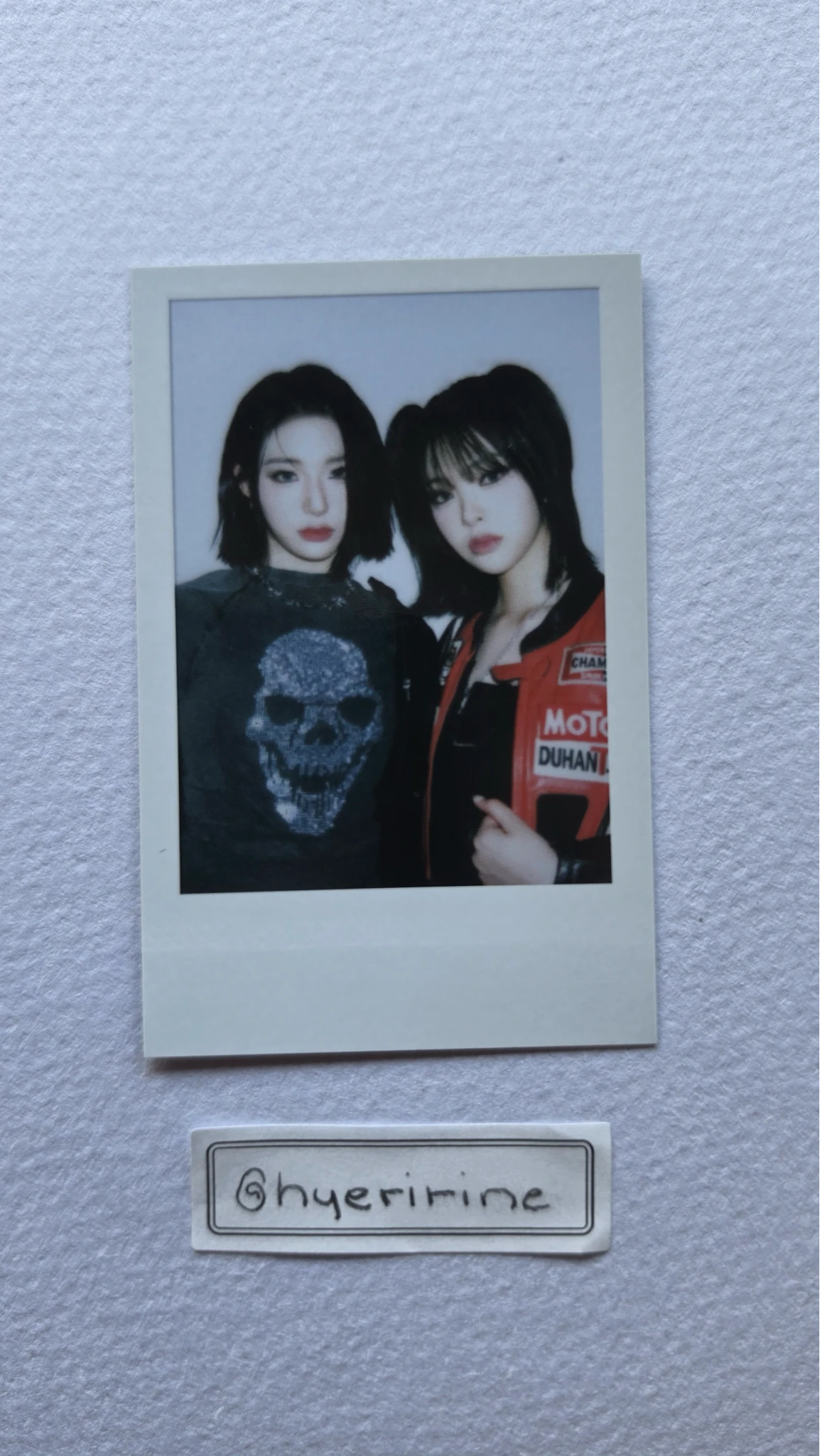 tripleS tripleS - Lynn & Xinyu - Performante Album album photocard polaroid B version listing photo 1