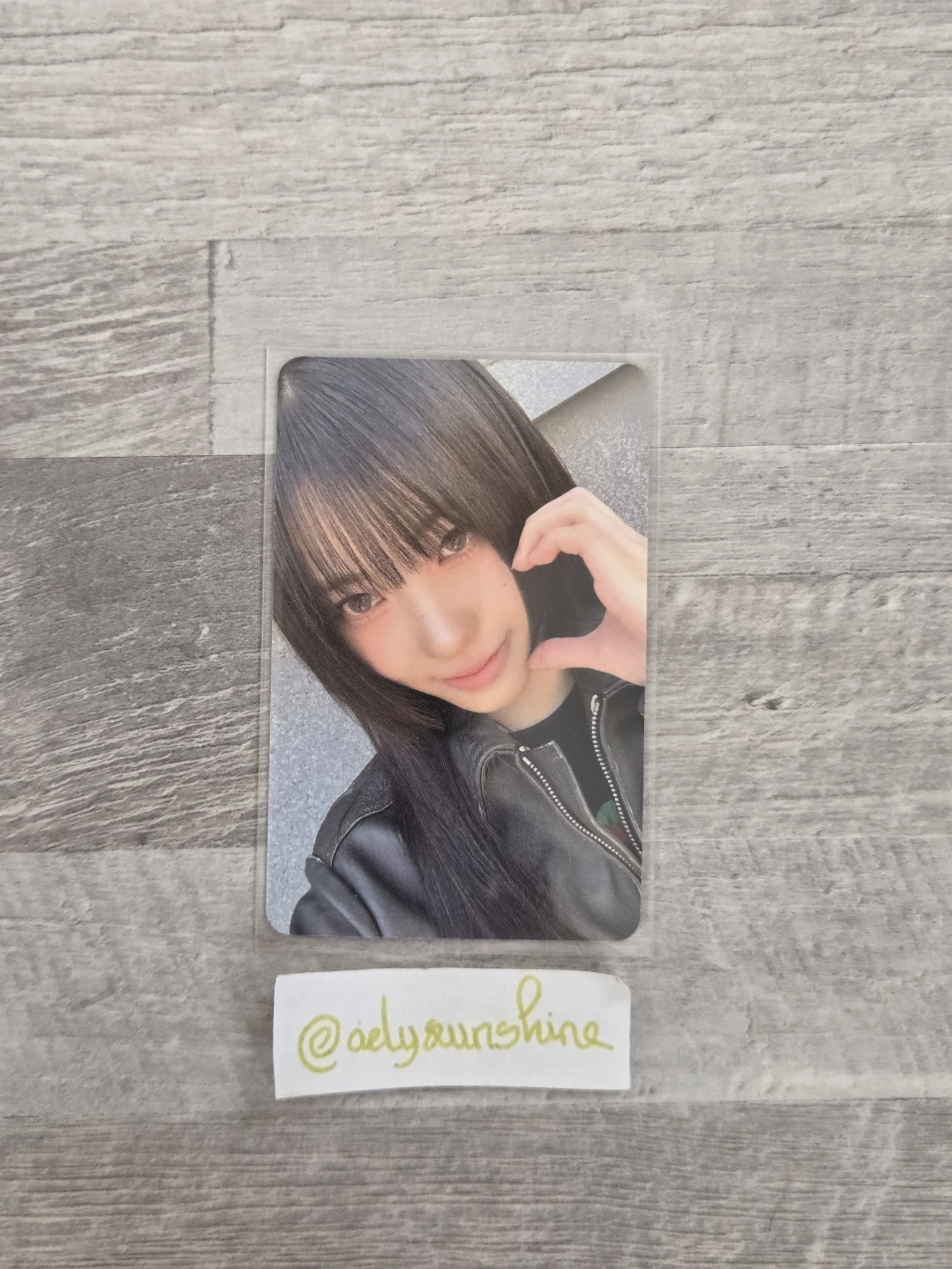 izna Koko izna - Koko - N/a Album apple music video call fansign listing photo 1
