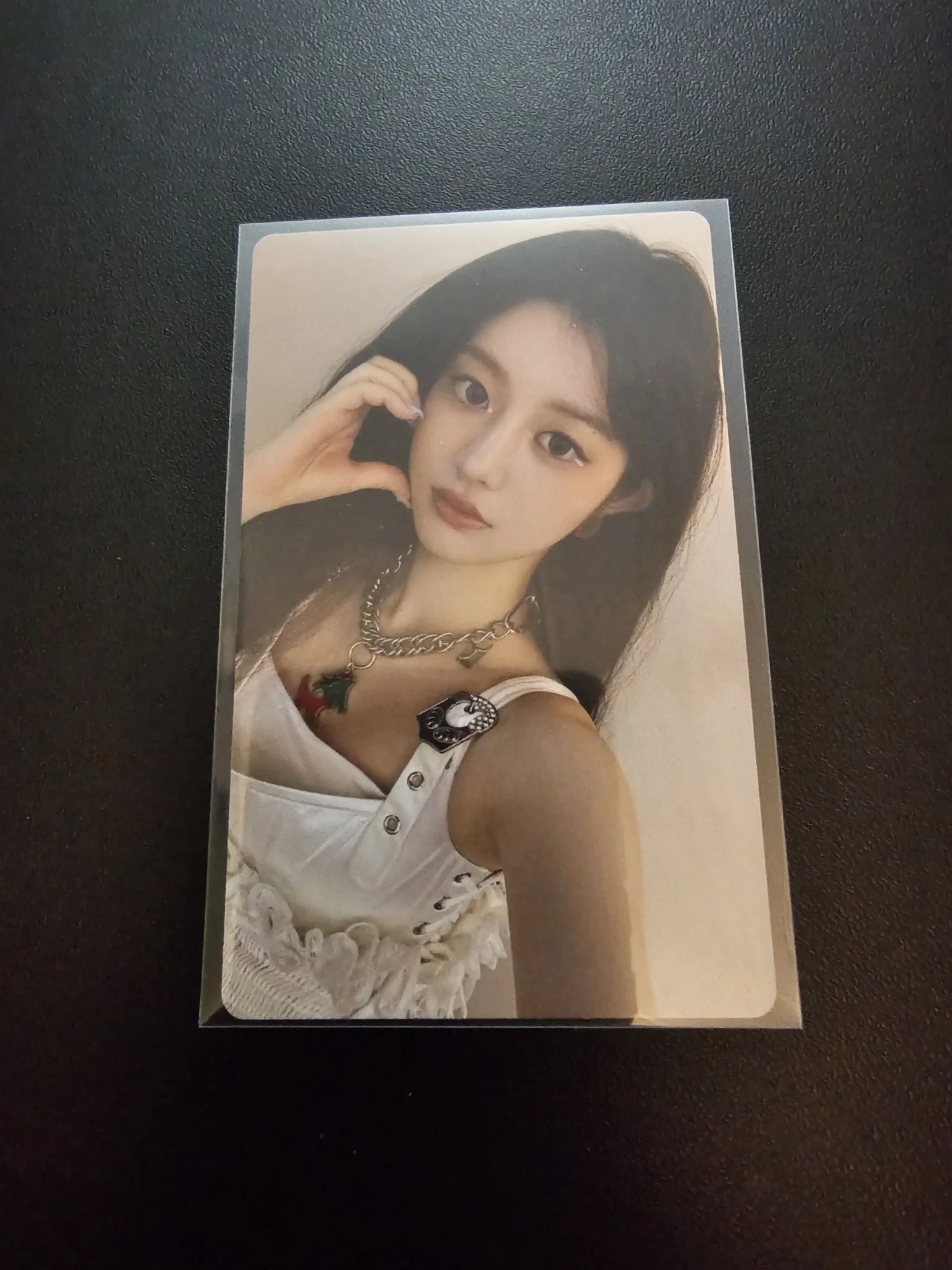 ILLIT Minju ILLIT - Minju - SUPER REAL ME Album weverse albums ver. mv photocard set album photocard listing photo 1