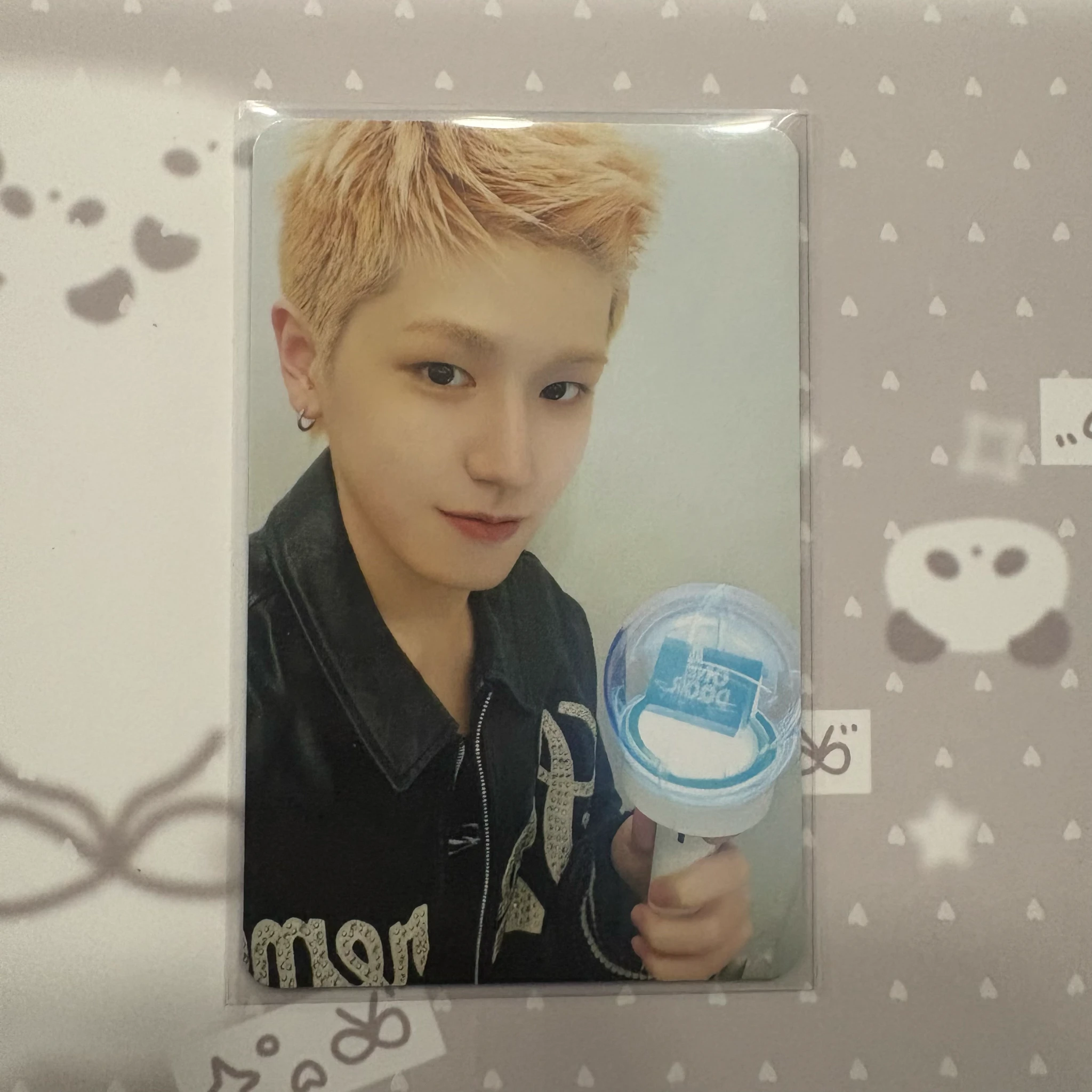 BOYNEXTDOOR Riwoo BOYNEXTDOOR - Riwoo - Official Light Stick Other listing photo 1