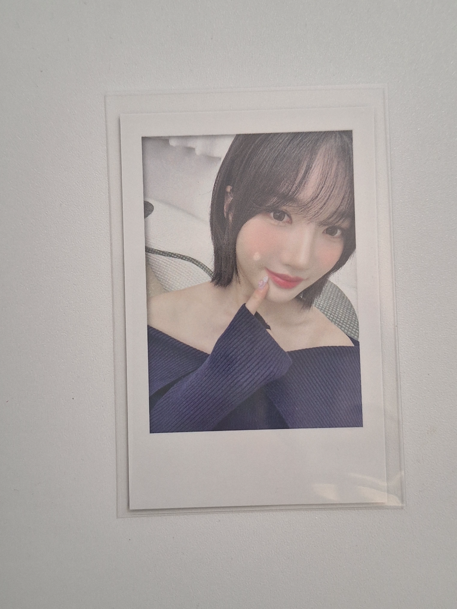 tripleS Yooyeon tripleS - Yooyeon - tripleSchool Other everline video call (fancall) polaroid listing photo 1