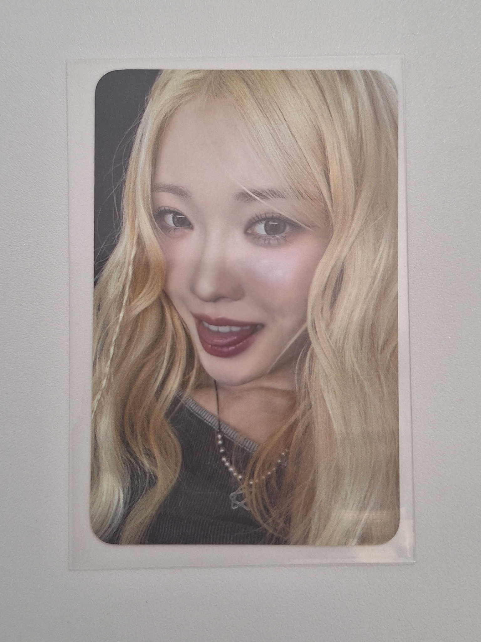Billlie Haram Billlie - Haram - 1st World Tour 'Our Flowerld (Belllie've You)' Event tour merch trading card listing photo 1