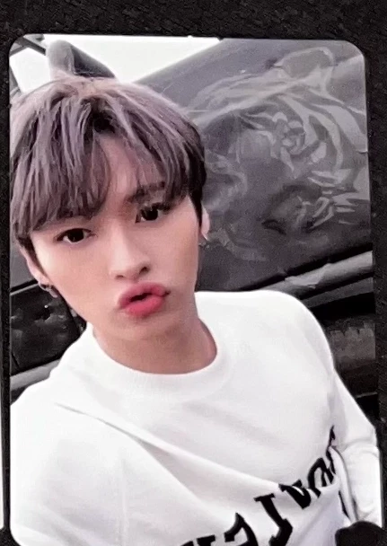 Stray Kids Lee Know Stray Kids - Lee Know - Clé 2: Yellow Wood Album album photocard outdoor ver. listing photo 1