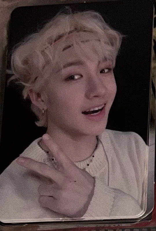 Stray Kids Bang Chan Stray Kids - Bang Chan - Clé 2: Yellow Wood Album album photocard indoor ver. listing photo 1