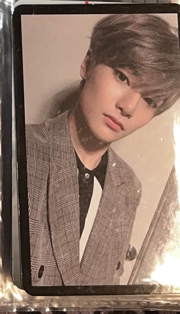 Stray Kids I.N Stray Kids - I.N - Clé 2: Yellow Wood Album album photocard black border ver. listing photo 1