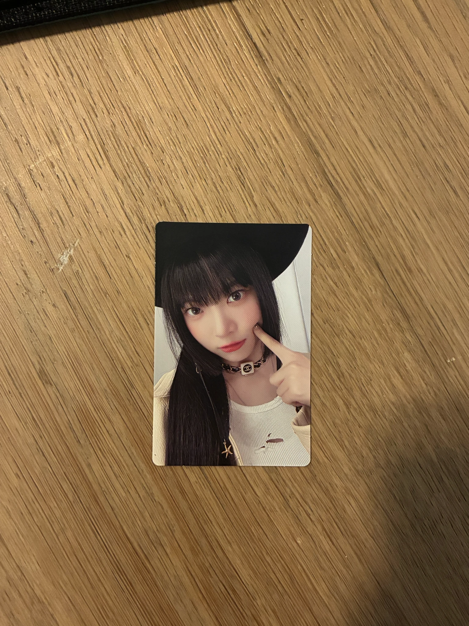 LE SSERAFIM Hong Eunchae LE SSERAFIM - Hong Eunchae - UNFORGIVEN Album target exclusive listing photo 1