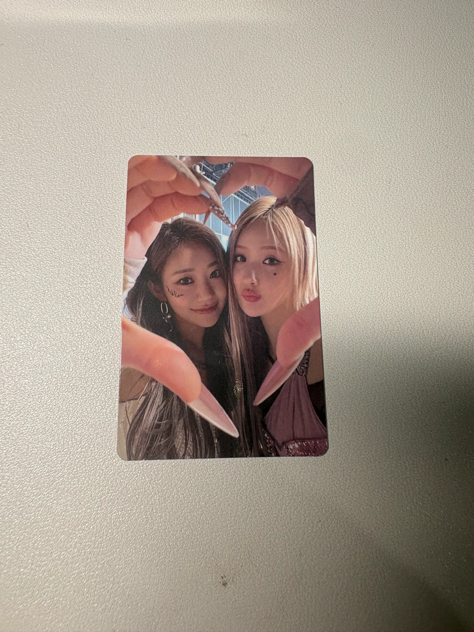 KISS OF LIFE KISS OF LIFE - Belle & Julie - Midas Touch Album album photocard listing photo 1