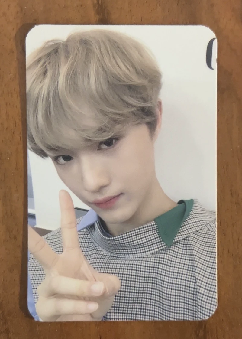 CIX Hyunsuk CIX - Hyunsuk - HELLO Chapter 1. Hello, Stranger Album album photocard hello version listing photo 1