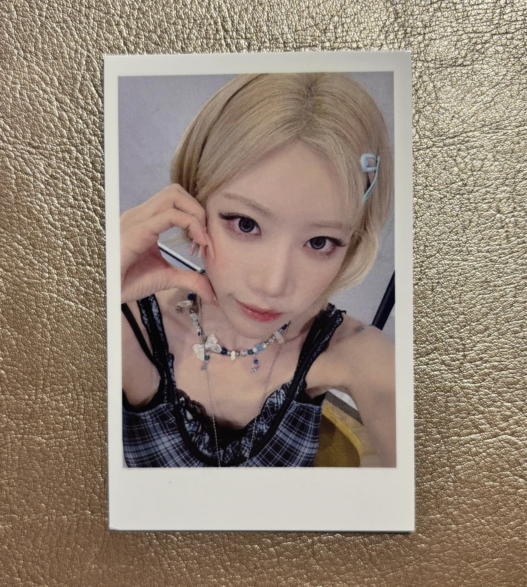 ARTMS Kim Lip ARTMS - Kim Lip - Hyper-Ego Album jump up polaroid fansign round 1 listing photo 1