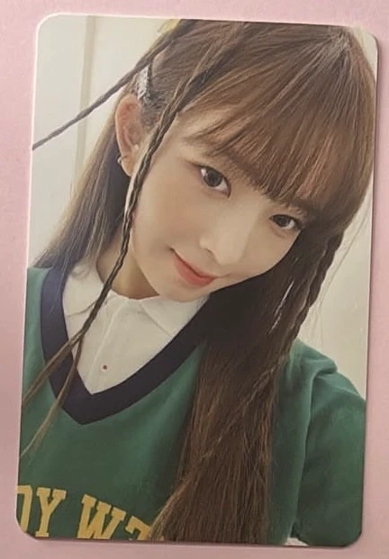 IVE Rei IVE - Rei - 2023 Season’s Greetings: READY, GET SET, IVE! Other season's greetings listing photo 1