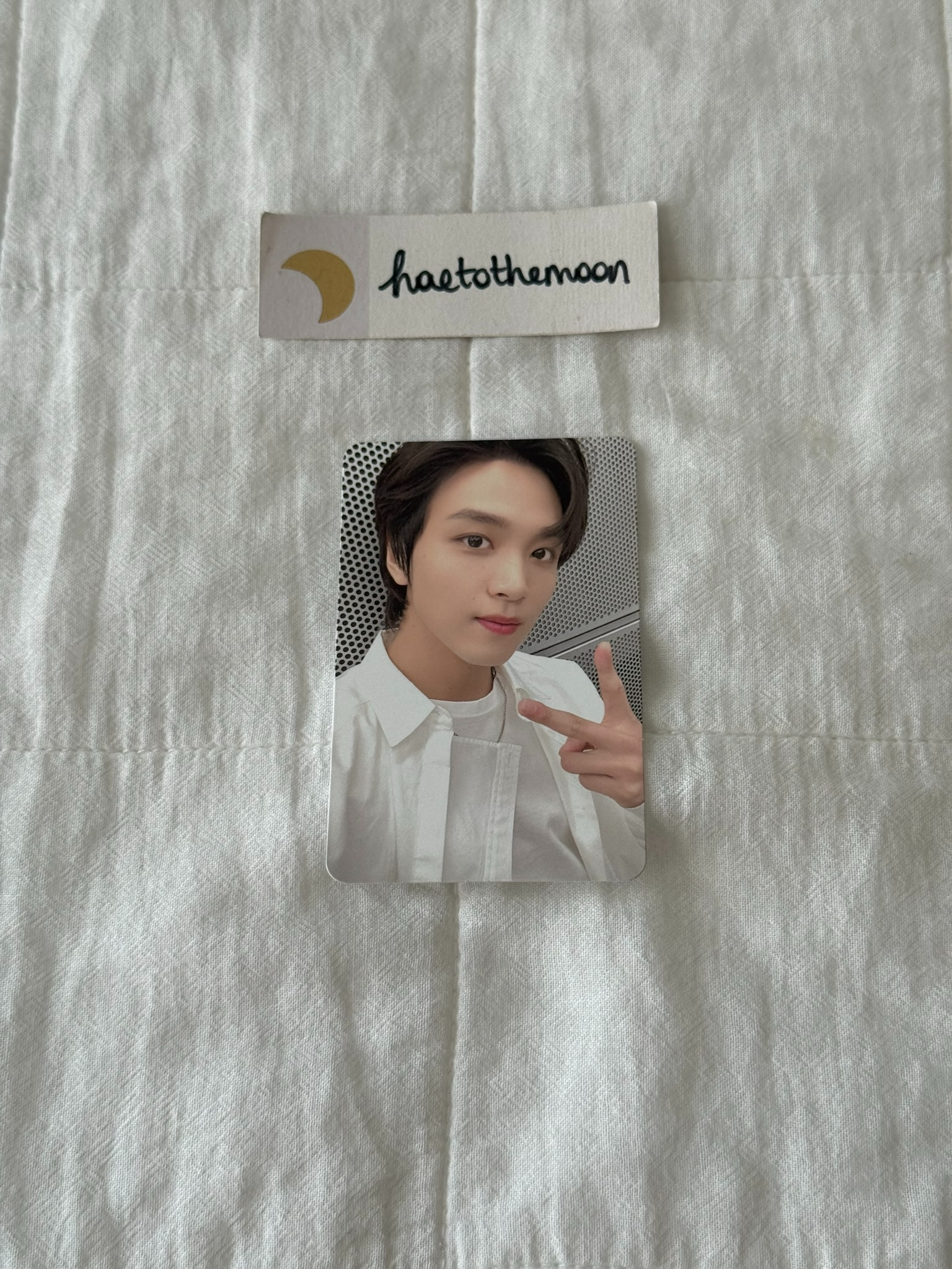 NCT Haechan NCT - Haechan - 2023 NCT CCOMAZ GROCERY STORE POP-UP Other merch photocard trading card selfie red version listing photo 1
