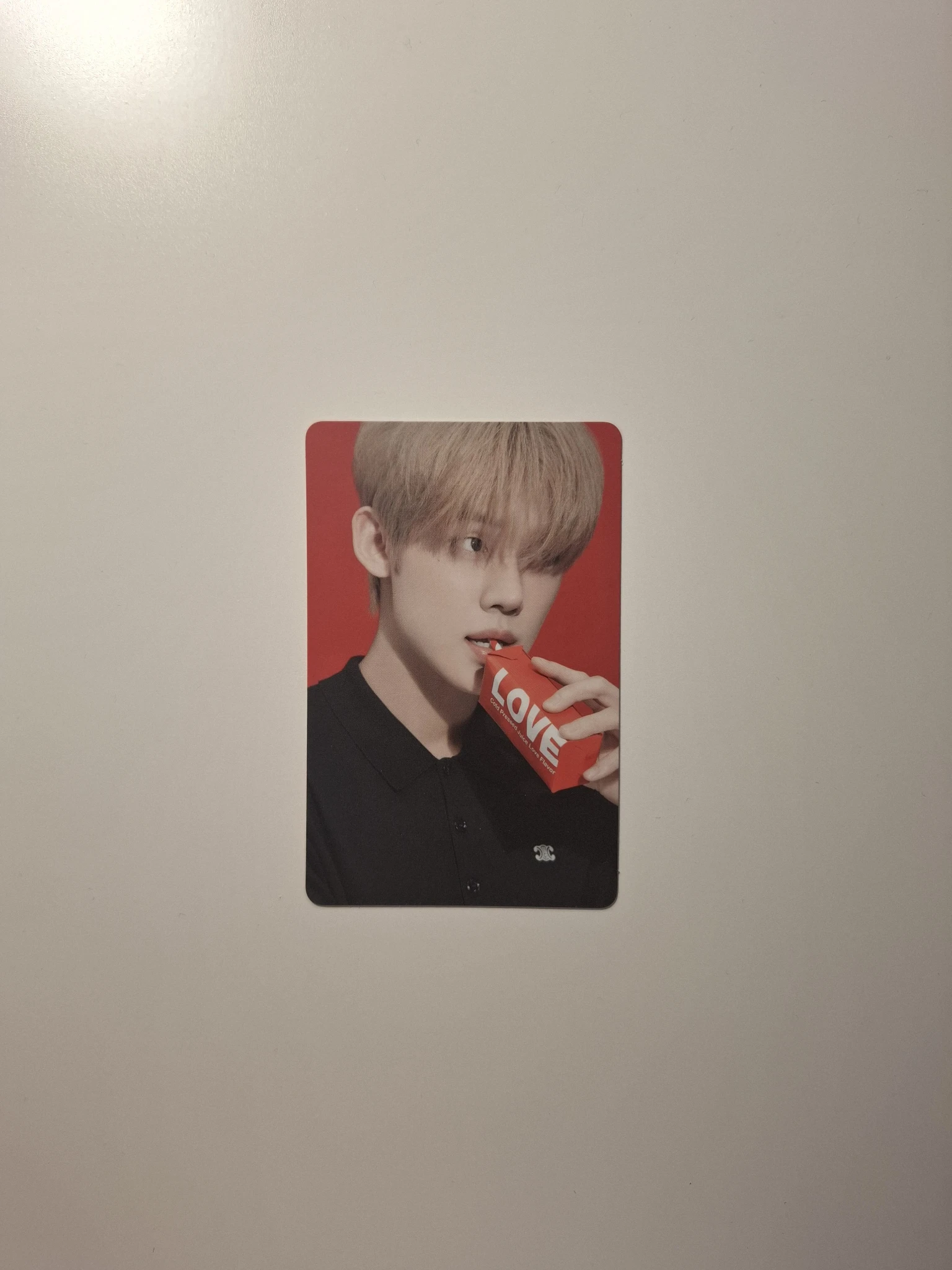 TOMORROW X TOGETHER Yeonjun TOMORROW X TOGETHER - Yeonjun - The Star Chapter: Sanctuary Album album photocard lover ver. non-selfie listing photo 1