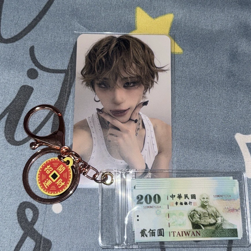 XLOV Haru XLOV - Haru - SERVING-X - 2026 XLOV Asia Tour Event merch photocard purchase benefit seoul listing photo 1