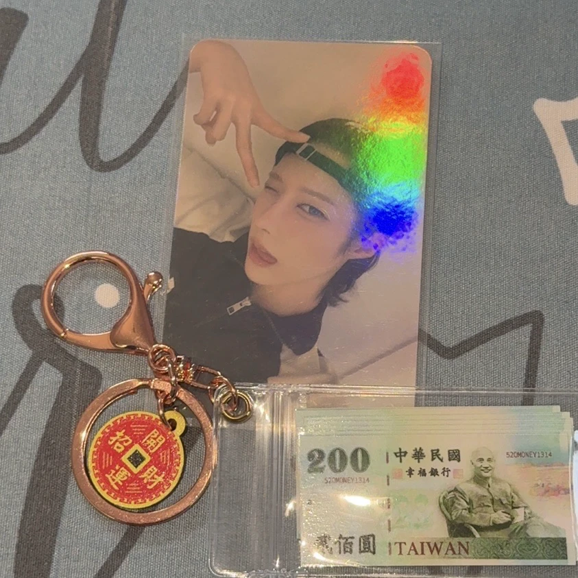 XLOV Rui XLOV - Rui - SERVING-X - 2026 XLOV Asia Tour Event merch photocard tour merch trading card listing photo 2