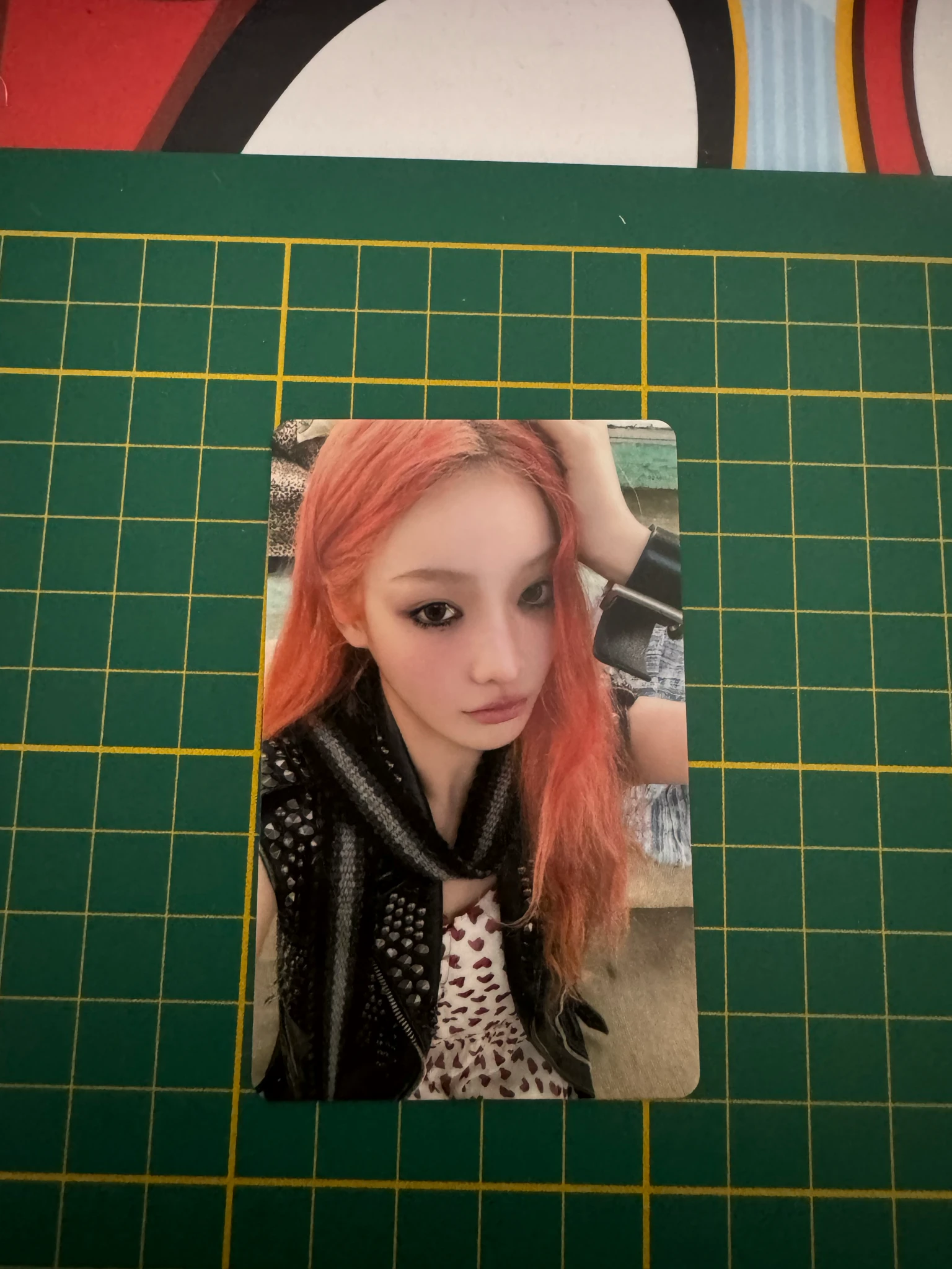 ILLIT Iroha ILLIT - Iroha - MAMIHLAPINATAPAI Album withfans / yizhiyu (yzy) video call (fancall) round 3 listing photo 1