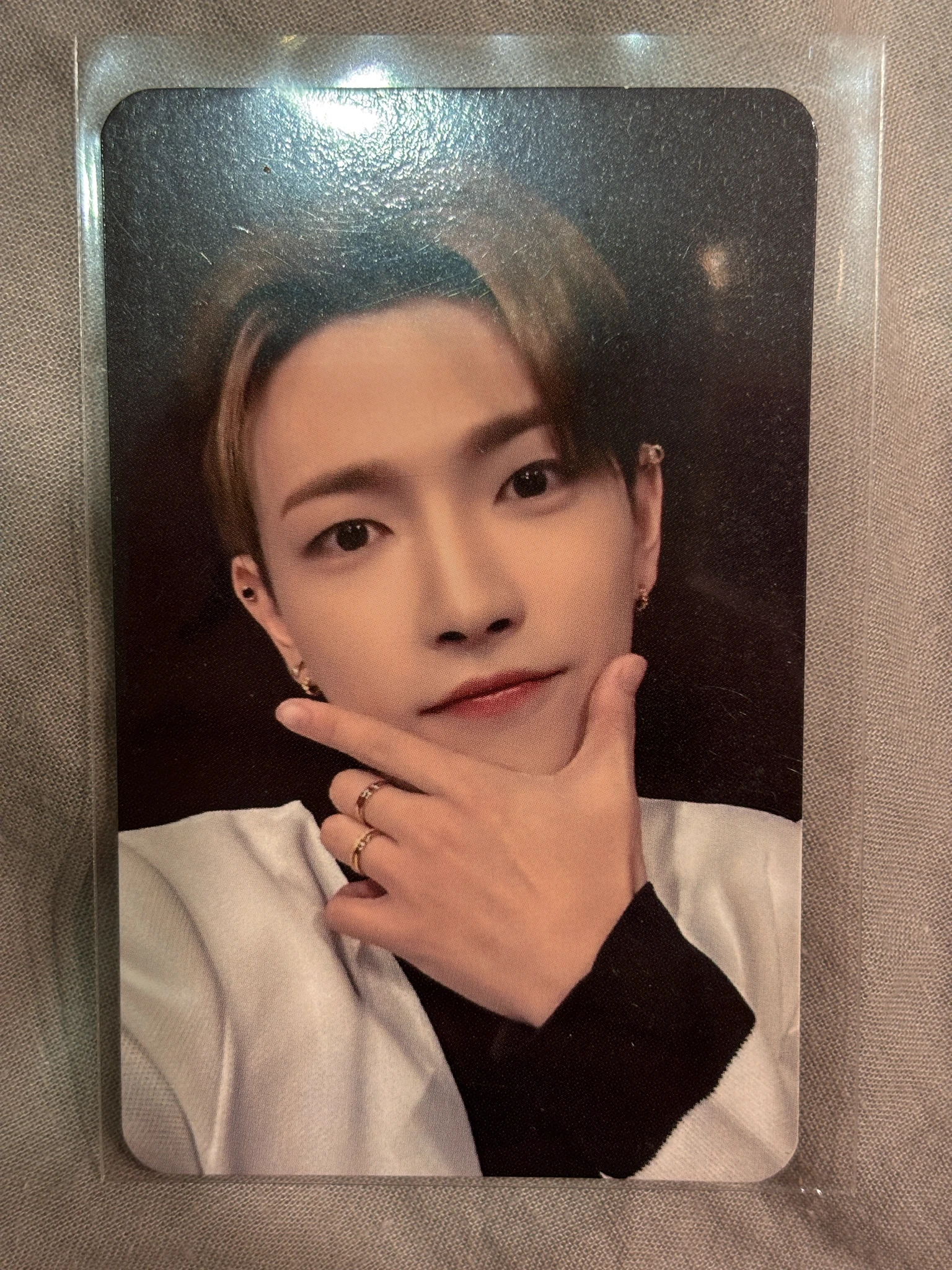 ATEEZ Hongjoong ATEEZ - Hongjoong - THE WORLD EP.2 : OUTLAW Album listing photo 1