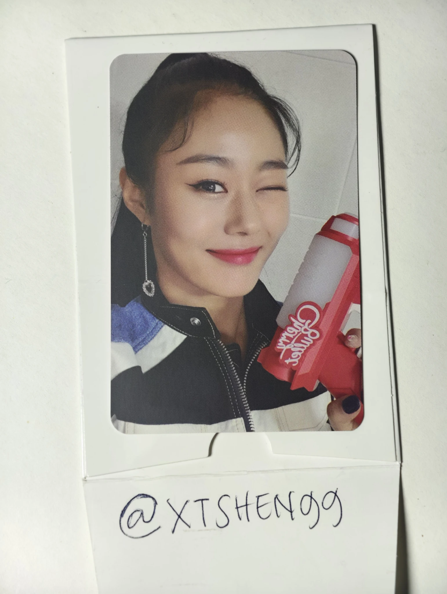 Cherry Bullet Chaerin Cherry Bullet - Chaerin - Cherry Bullet Official Lightstick Other lightstick merch photocard listing photo 1
