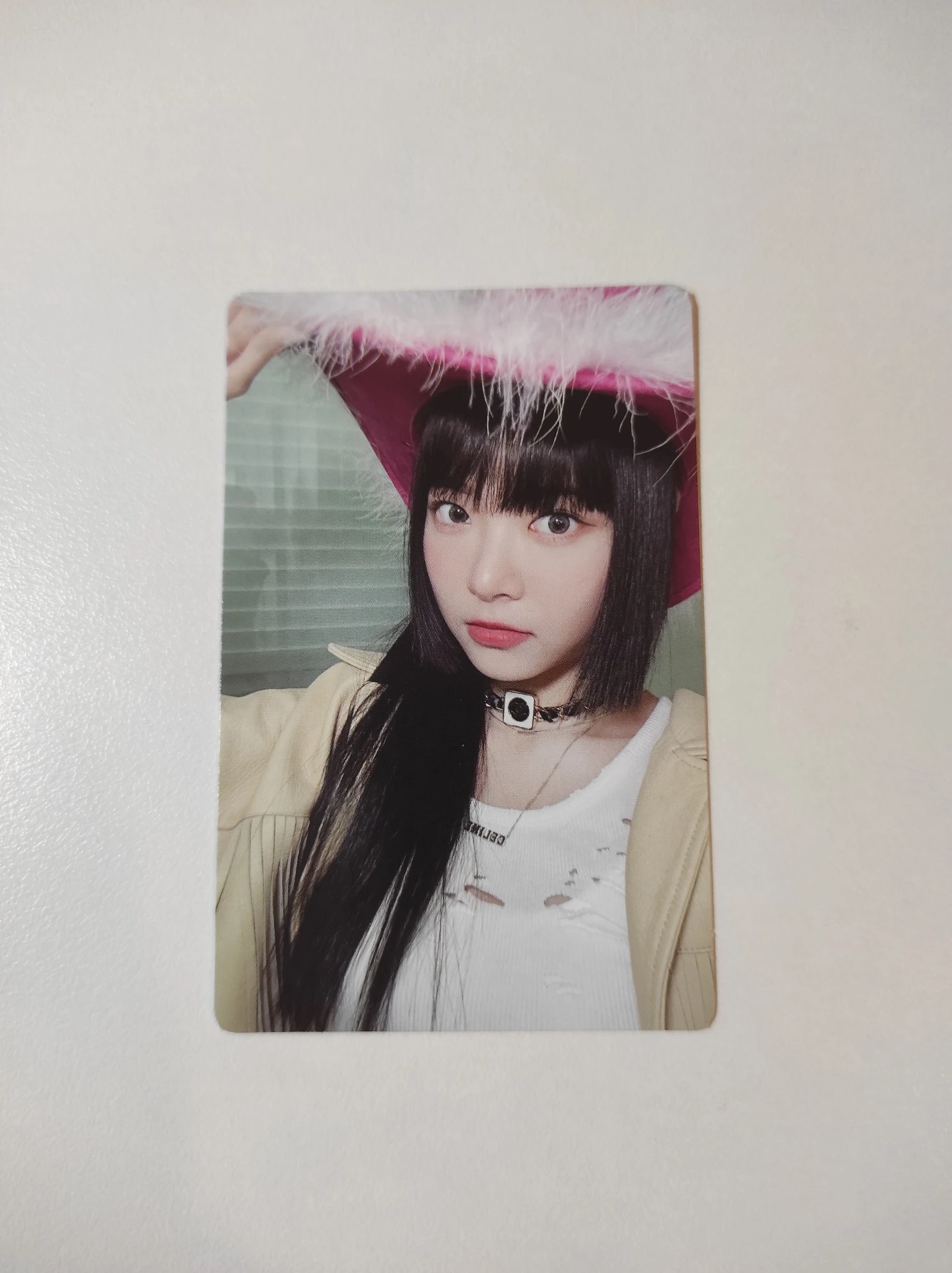 LE SSERAFIM Hong Eunchae LE SSERAFIM - Hong Eunchae - UNFORGIVEN Album listing photo 1