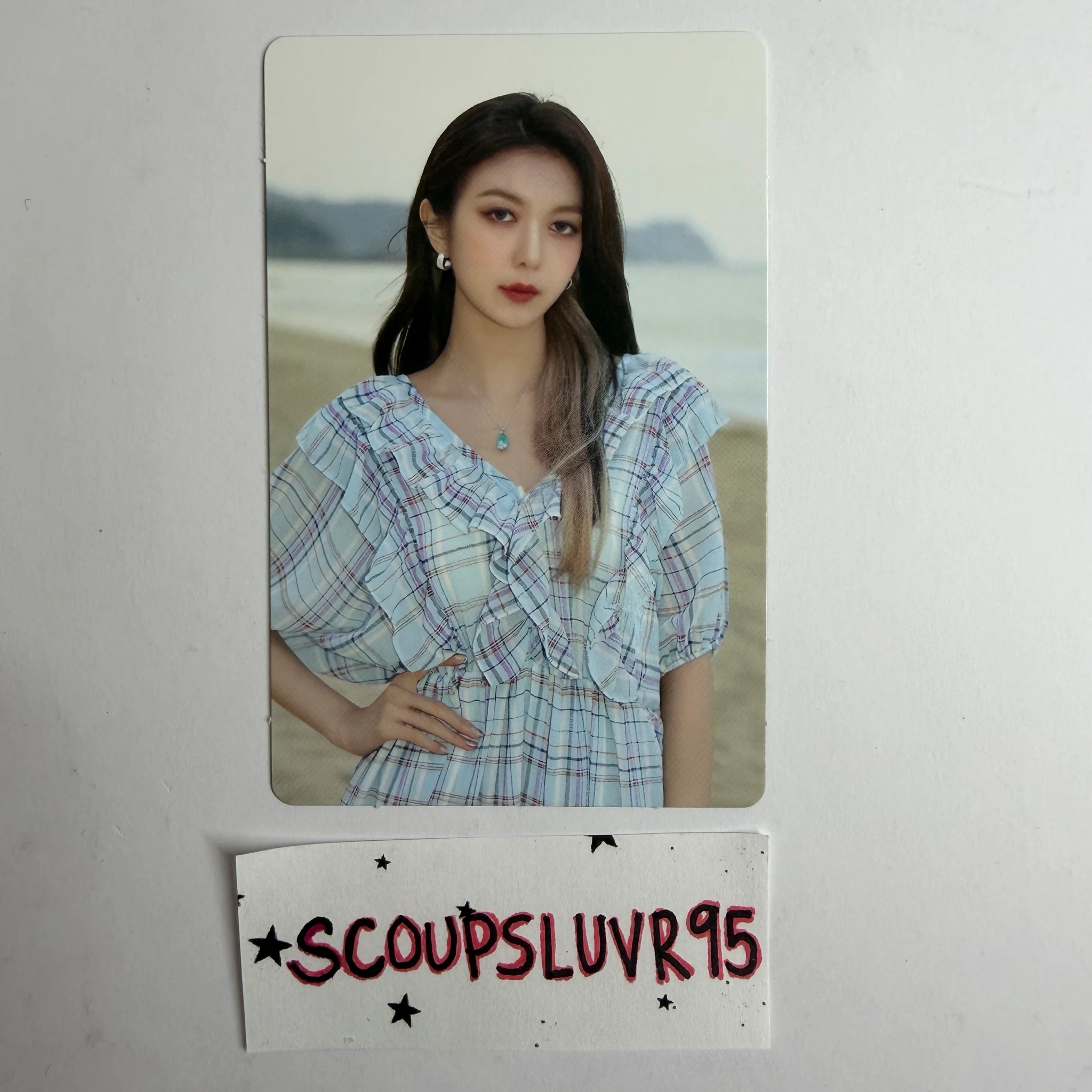 Dreamcatcher Dami Dreamcatcher - Dami - Summer Holiday Album album photocard G version korean album listing photo 1