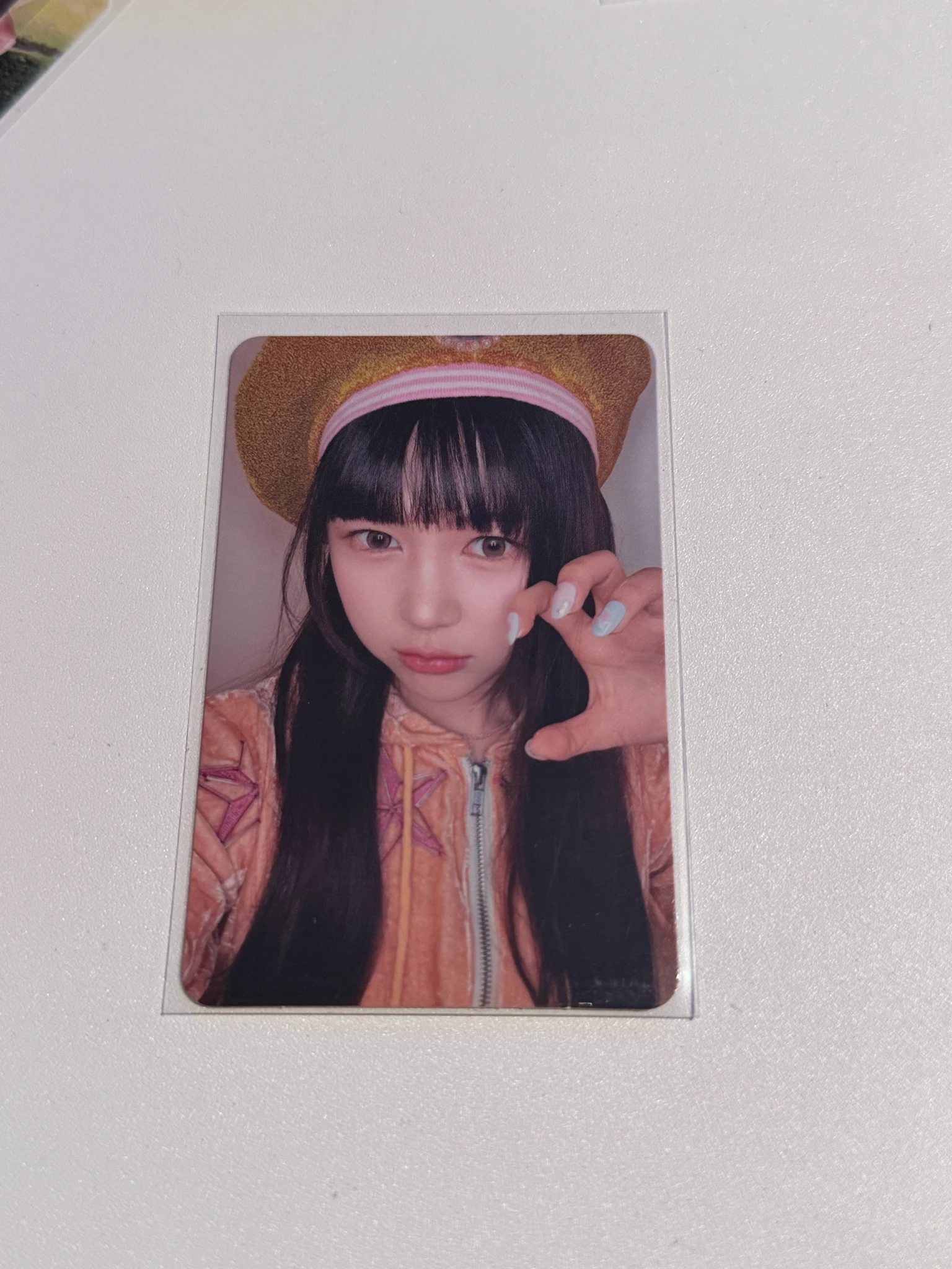 Hearts2Hearts Ye-on Hearts2Hearts - Ye-on - The Chase Album album photocard photobook version listing photo 1