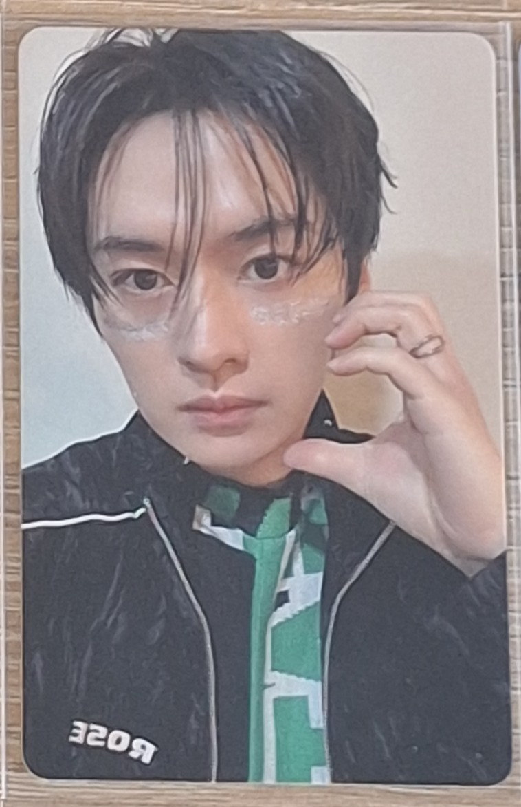 Stray Kids Lee Know Stray Kids - Lee Know - DominATE World Tour Event purchase benefit shizuoka pop-up store online FPO listing photo 1