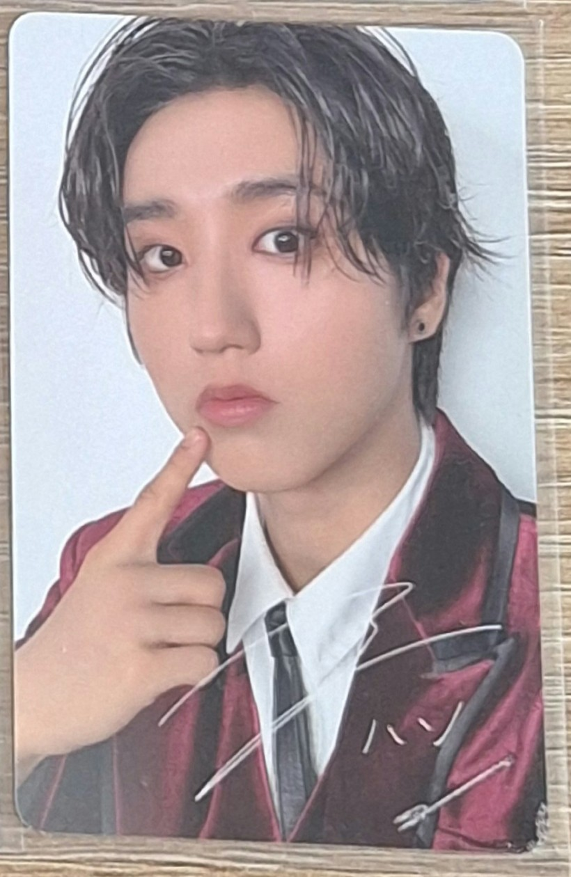 Stray Kids HAN Stray Kids - HAN - SHIBUYA109 XMAS x Stray Kids Event purchase benefit printed signature pop-up shibuya109 christmas event 2024 version listing photo 1