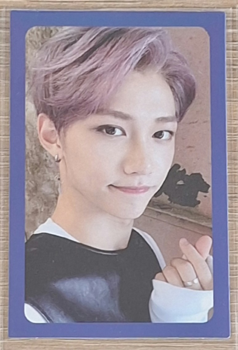 Stray Kids Felix Stray Kids - Felix - Clé: Levanter Album album photocard blue border ver. listing photo 1