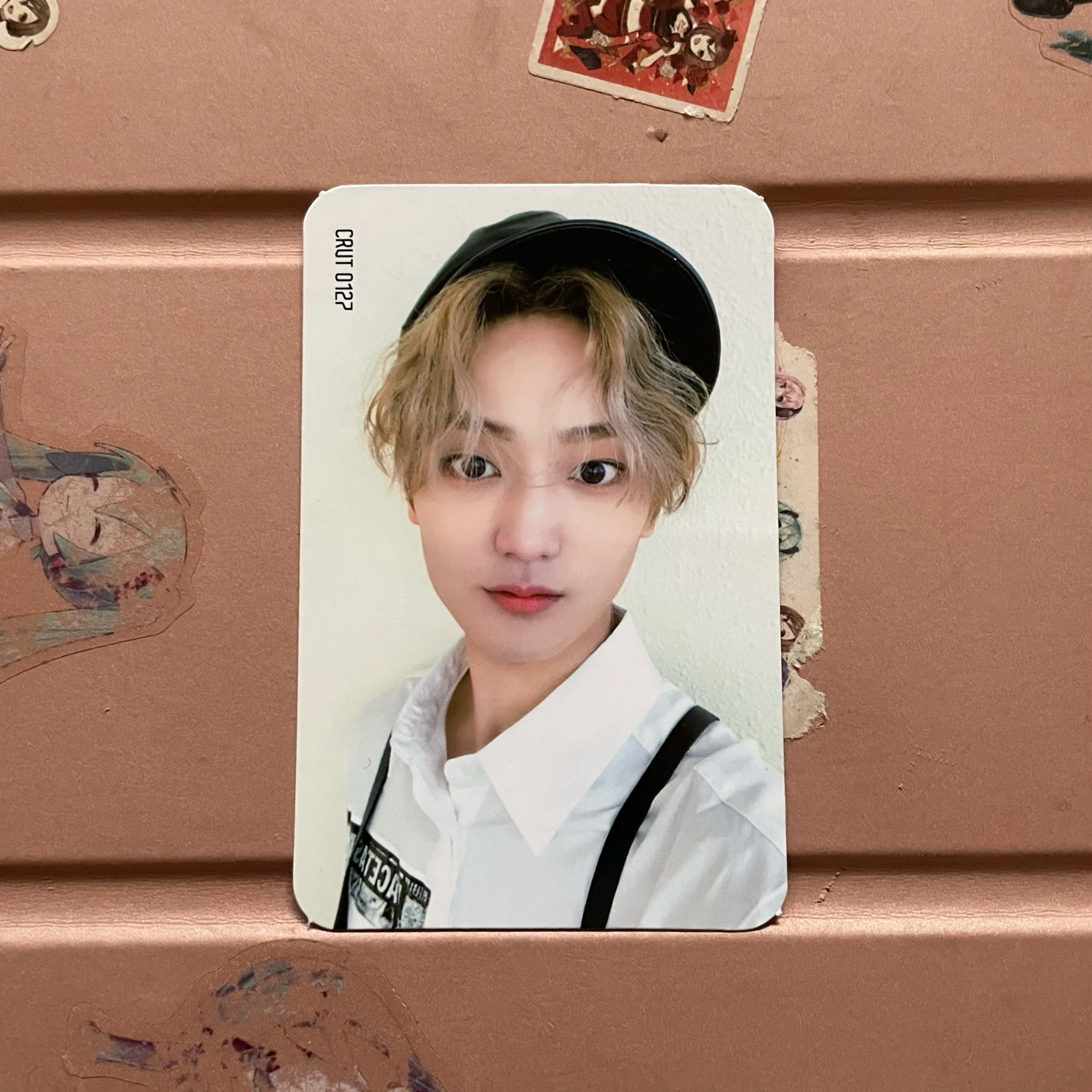 CRAVITY Taeyoung CRAVITY - Taeyoung - HIDEOUT: REMEMBER WHO WE ARE - SEASON 1 Album album photocard listing photo 1