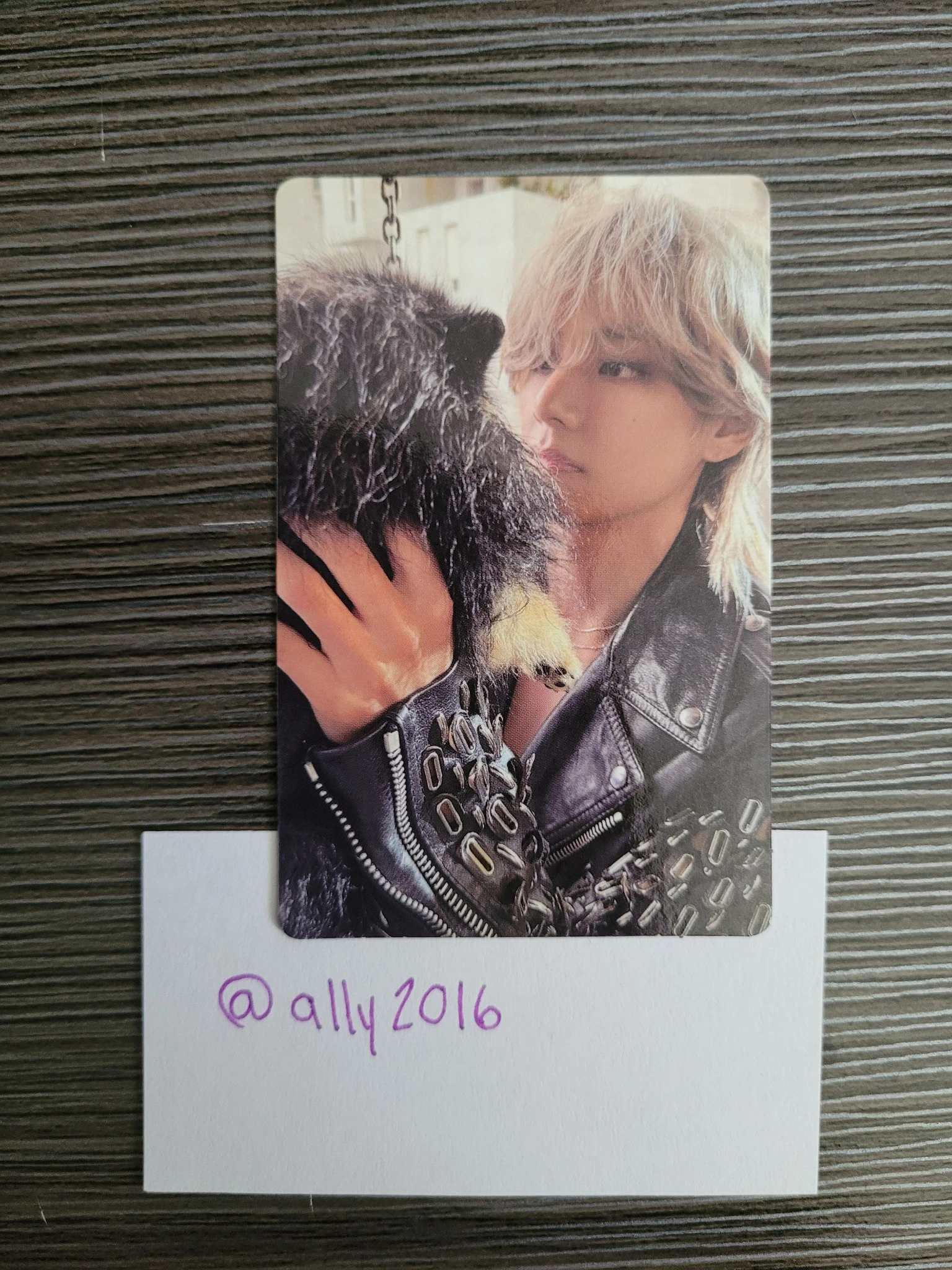 BTS V BTS - V - Layover Album album photocard ver. 1 listing photo 1