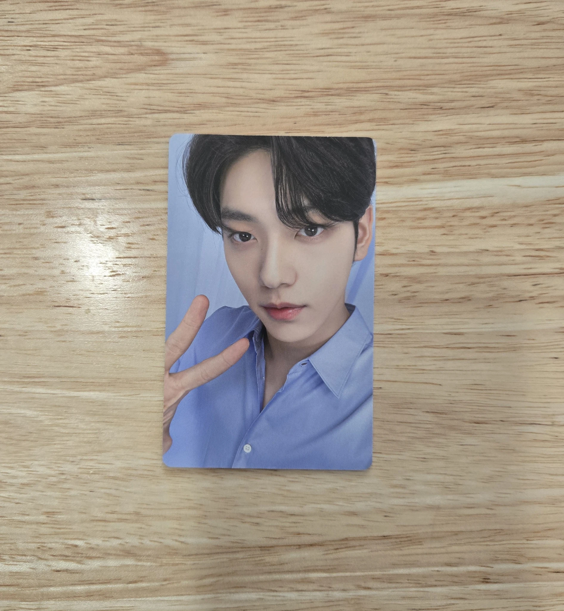 TOMORROW X TOGETHER Soobin TOMORROW X TOGETHER - Soobin - TXT Season's Greetings 2023 Other listing photo 1