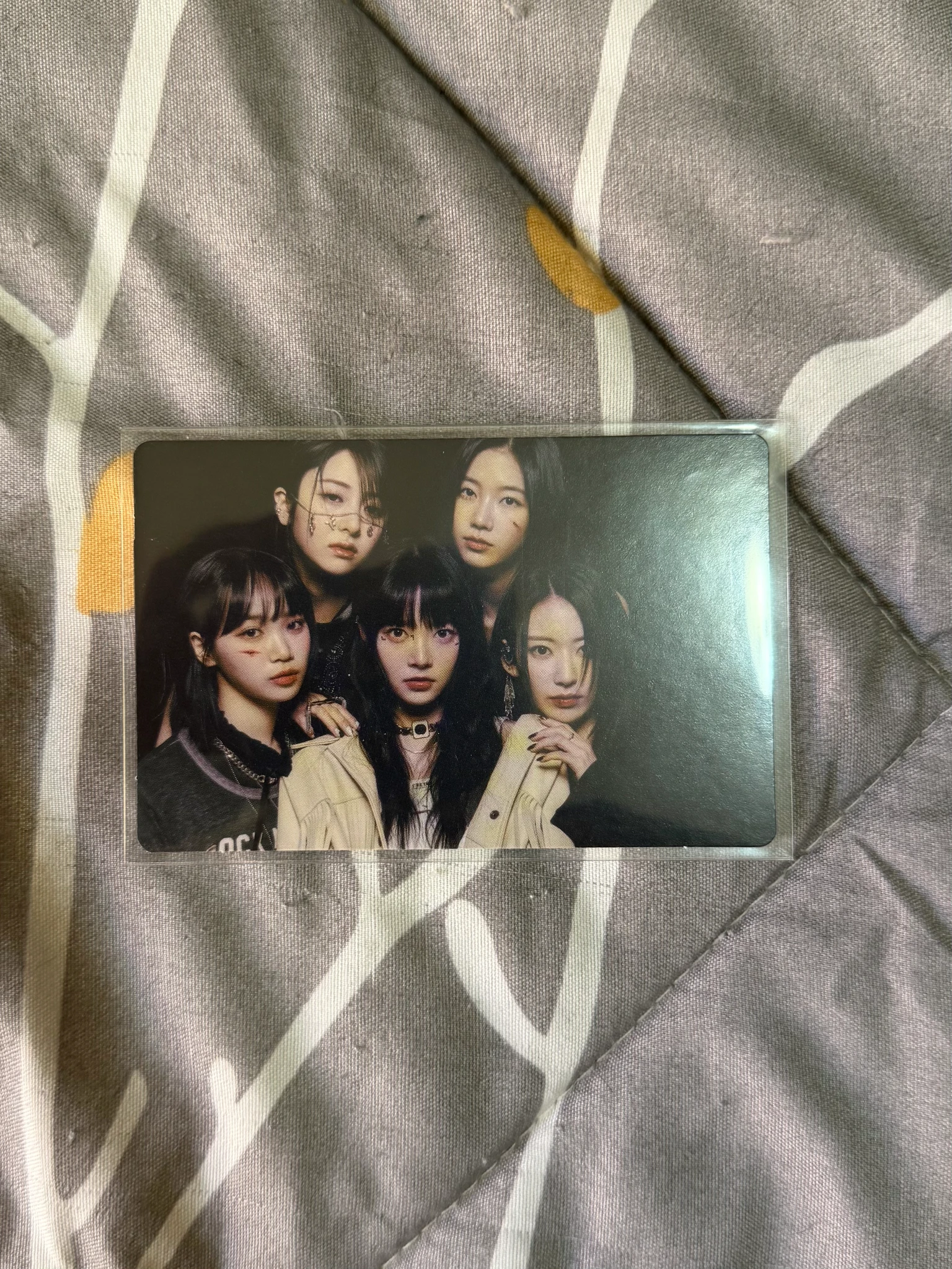 LE SSERAFIM LE SSERAFIM - UNFORGIVEN Album album photocard horizontal target exclusive listing photo 1